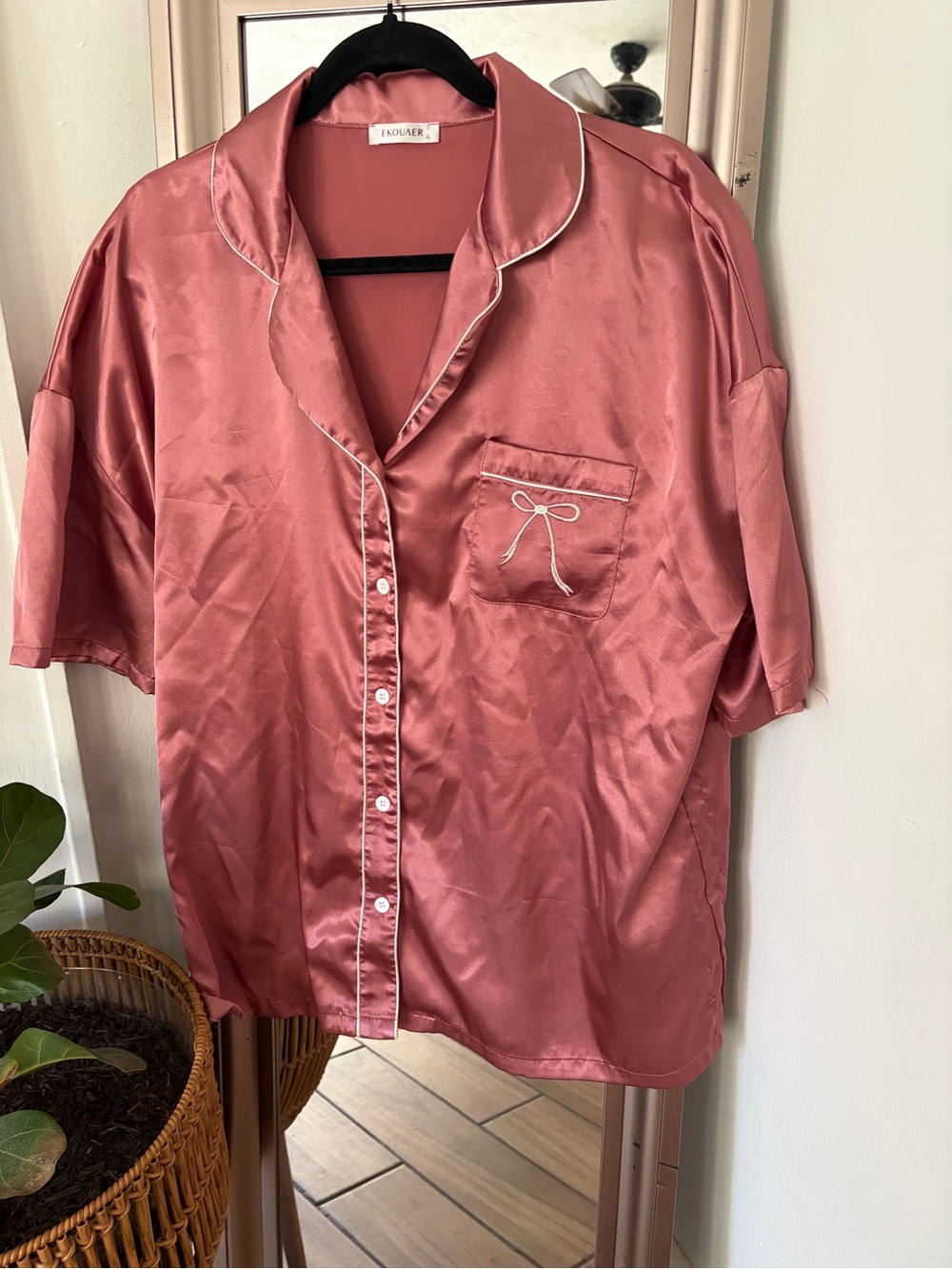 Ekouaer Satin Pajama Set Women’s XL Pink Blush Button Front Shorts Bow Detail